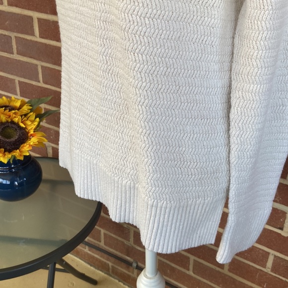 LOFT  White Sweater - Picture 4 of 13